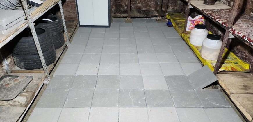 Vanzare casa cu Spatiu comercial in inima Bacaului