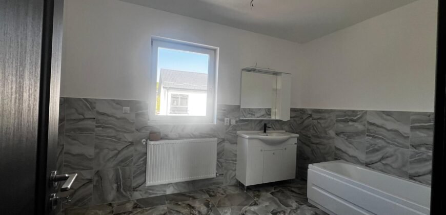 Casa/duplex de vanzare Calea Moinesti Bacau