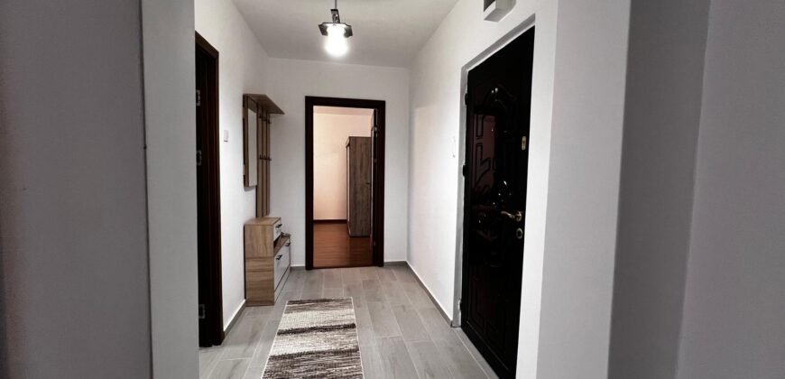Apartament cu 2 camere central de închiriat