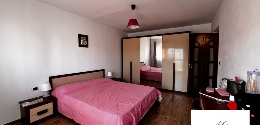 Apartament de vânzare zona Nord decomandat